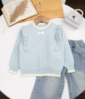 Gilet fille bleu perlé avec volants élégants