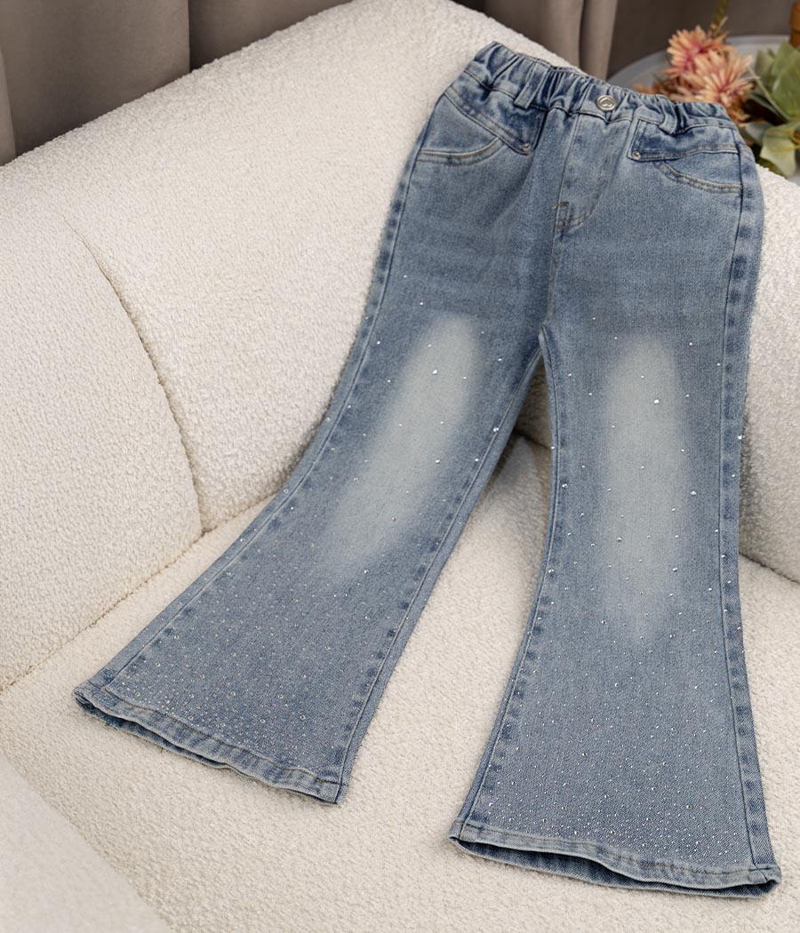 january 7_0002s_0000_25646 Pantalon Fille – Jean Évasé Délavé – Image 1