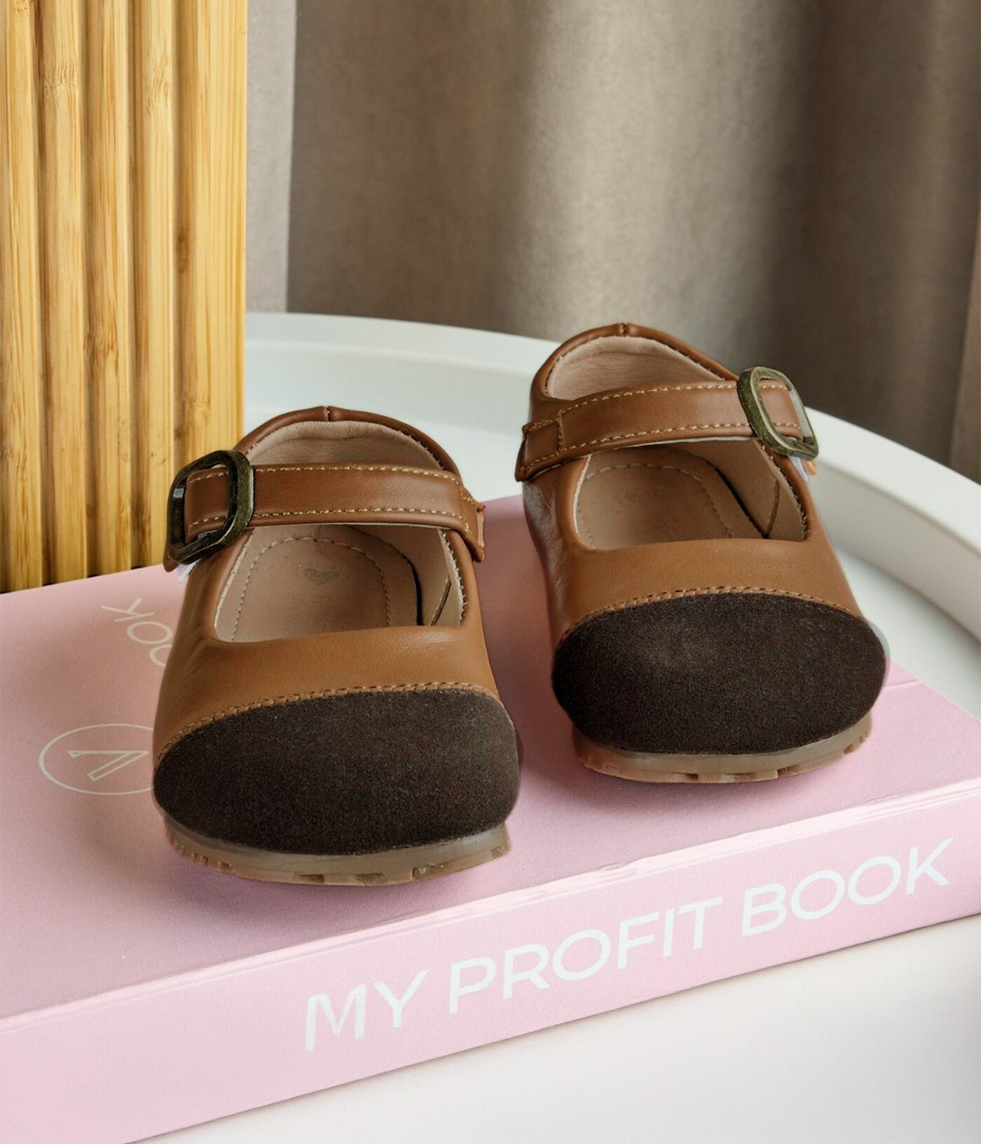 74789 Ballerines bébé fille marron à boucle dorée – Image 1