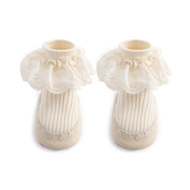 O1CN018YbdSE2MwaeUUyInY_!!1007109892-0-cib Chaussons bébé avec chaussettes intégrées – Écru dentelle élégante – Image 1