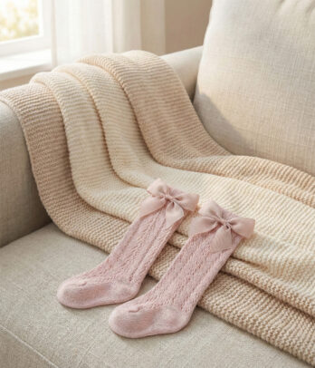Chaussettes hautes bébé fille – Couleur Rose poudré avec nœud