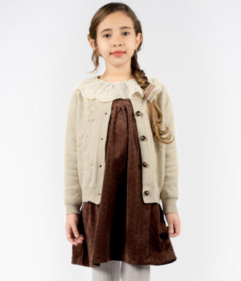 Ensemble Robe Gilet Fille – Une Touche de Chaleur et d’Élégance