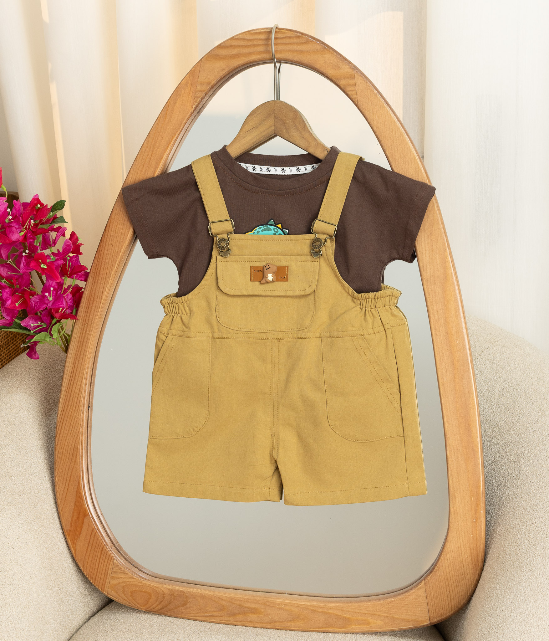 726713 38 Ensemble salopette garçon & t-shirt marron – Image 1
