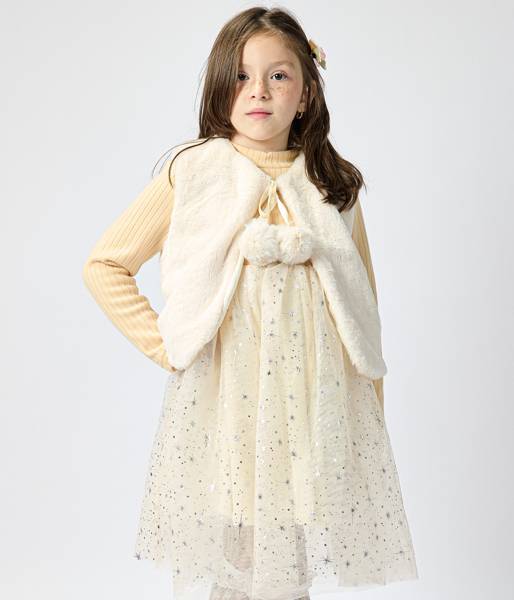 mazyoud0084 1 Robe beige & gilet en fausse fourrure – Douceur et éclat – Image 1