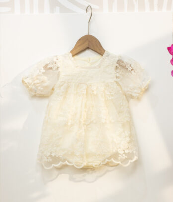 Robe Barboteuse en dentelle florale