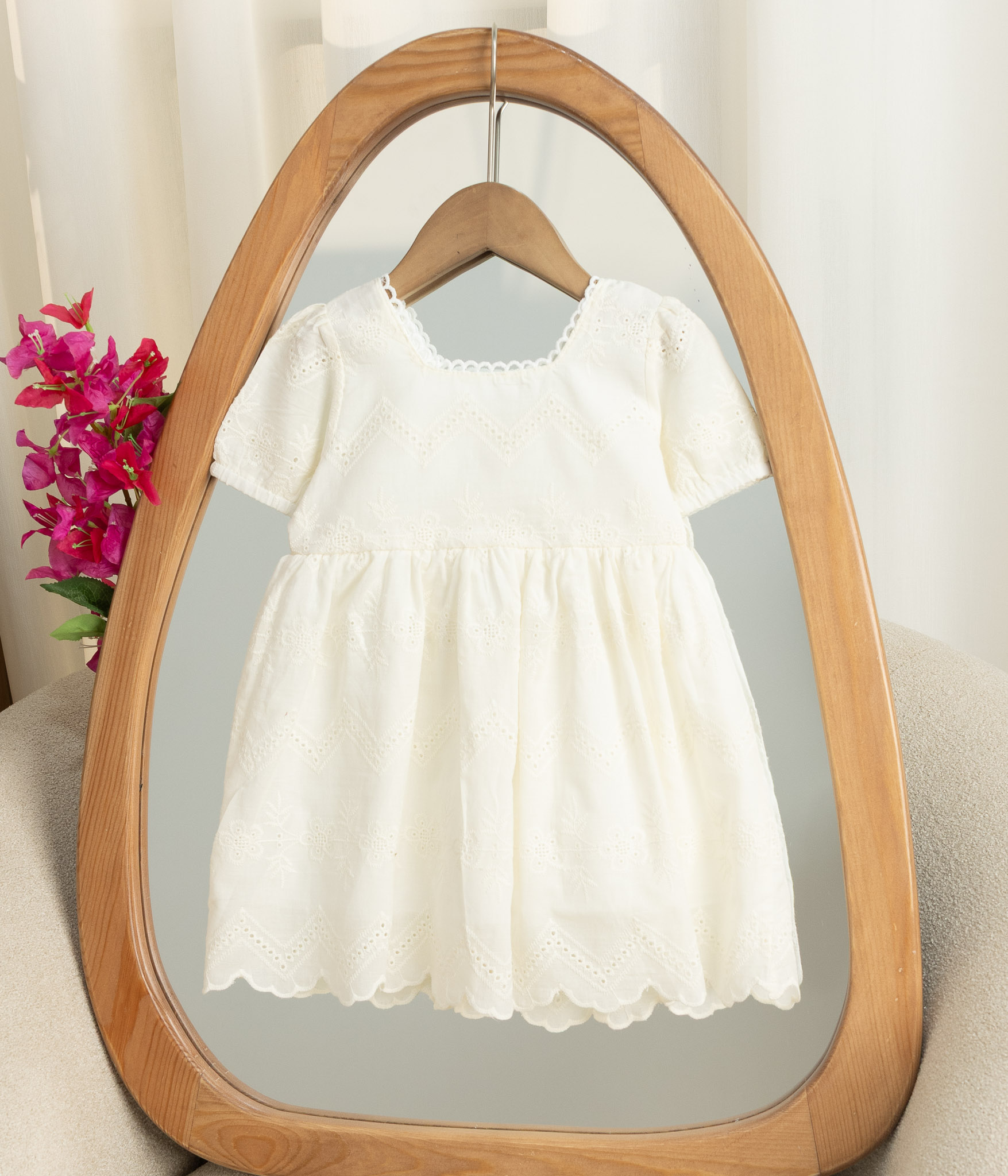 0X4A9396 Robe style bohème de couleur écru – Image 1