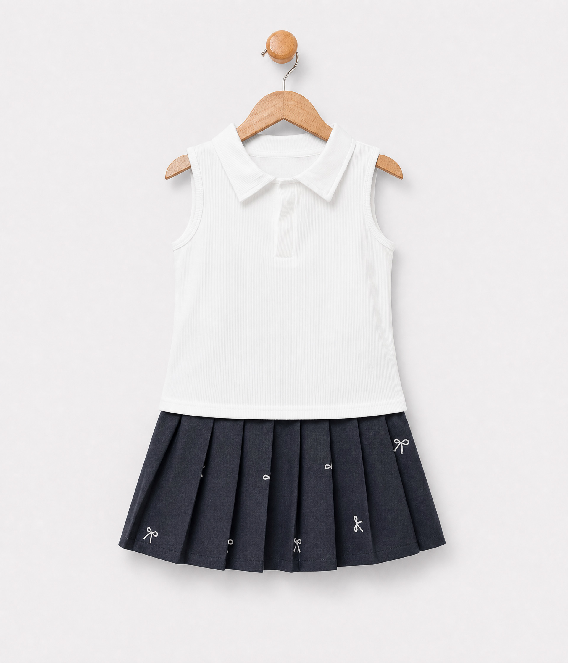 366716- Duo polo côtelé & jupe grise brodée – Image 1