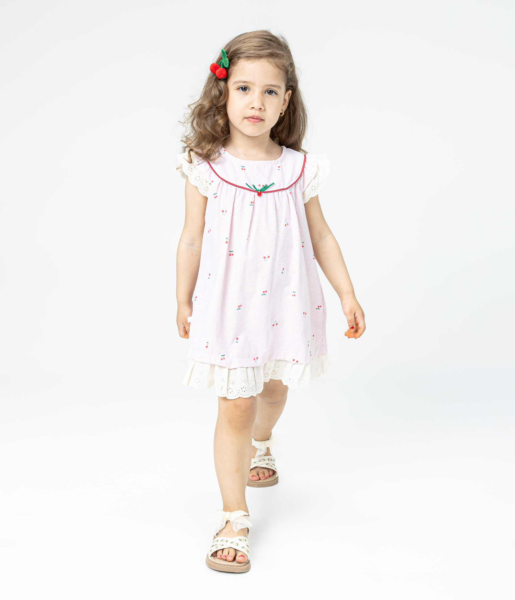 636447 (5)-2-Edit Robe fillette rayée rose aux cerises – Image 1