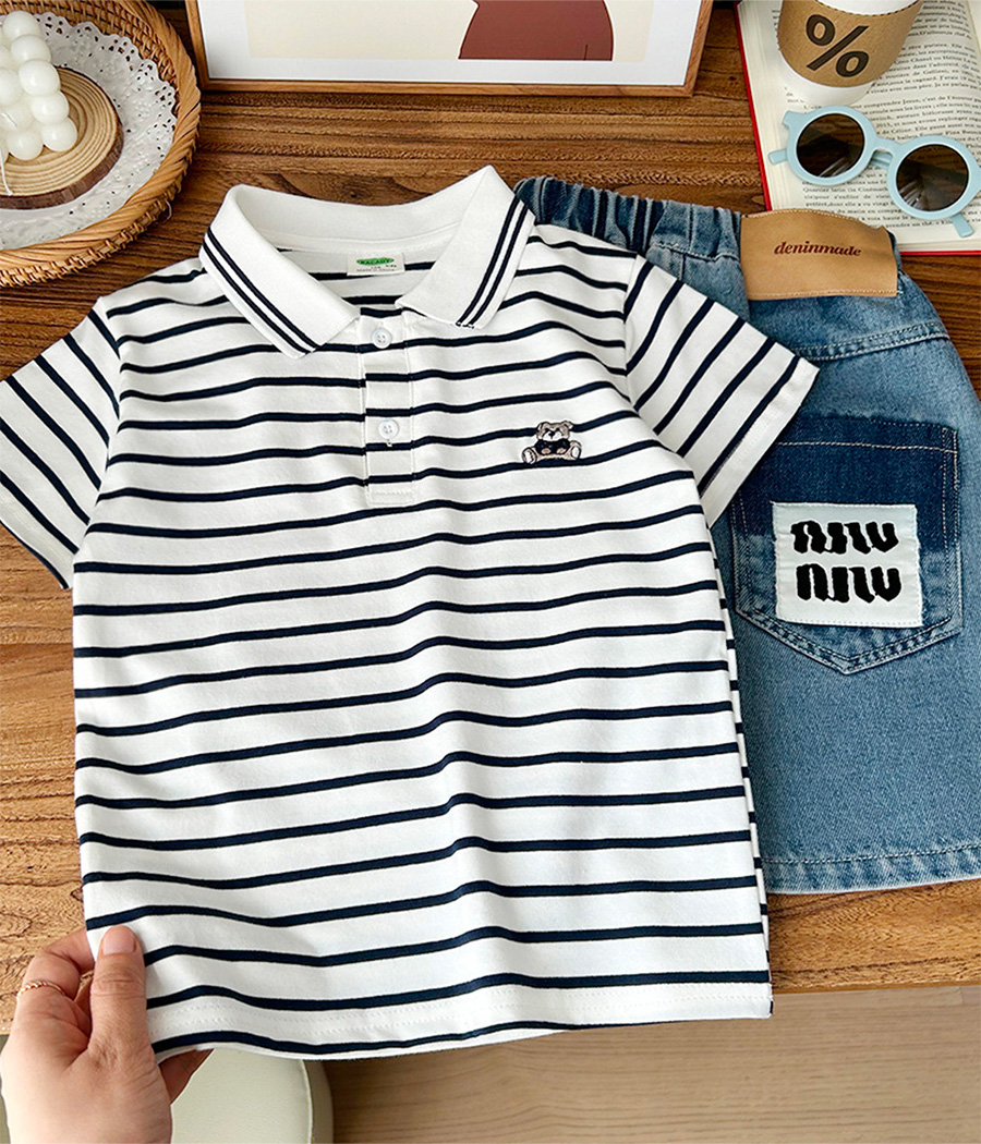 652234 Polo enfant blanc à rayures bleu marine – Image 1
