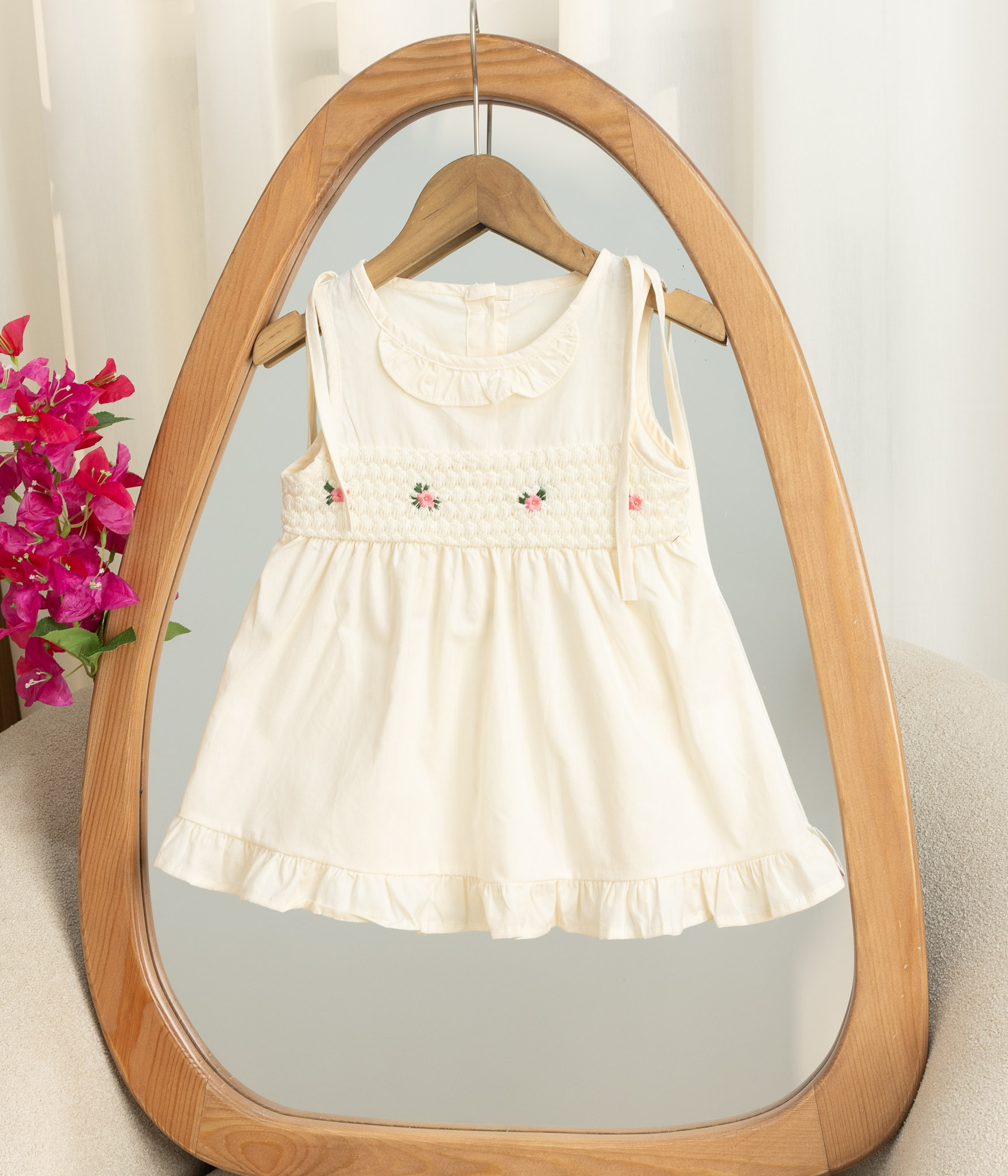 679179 Robe fillette écrue smockée – Image 1
