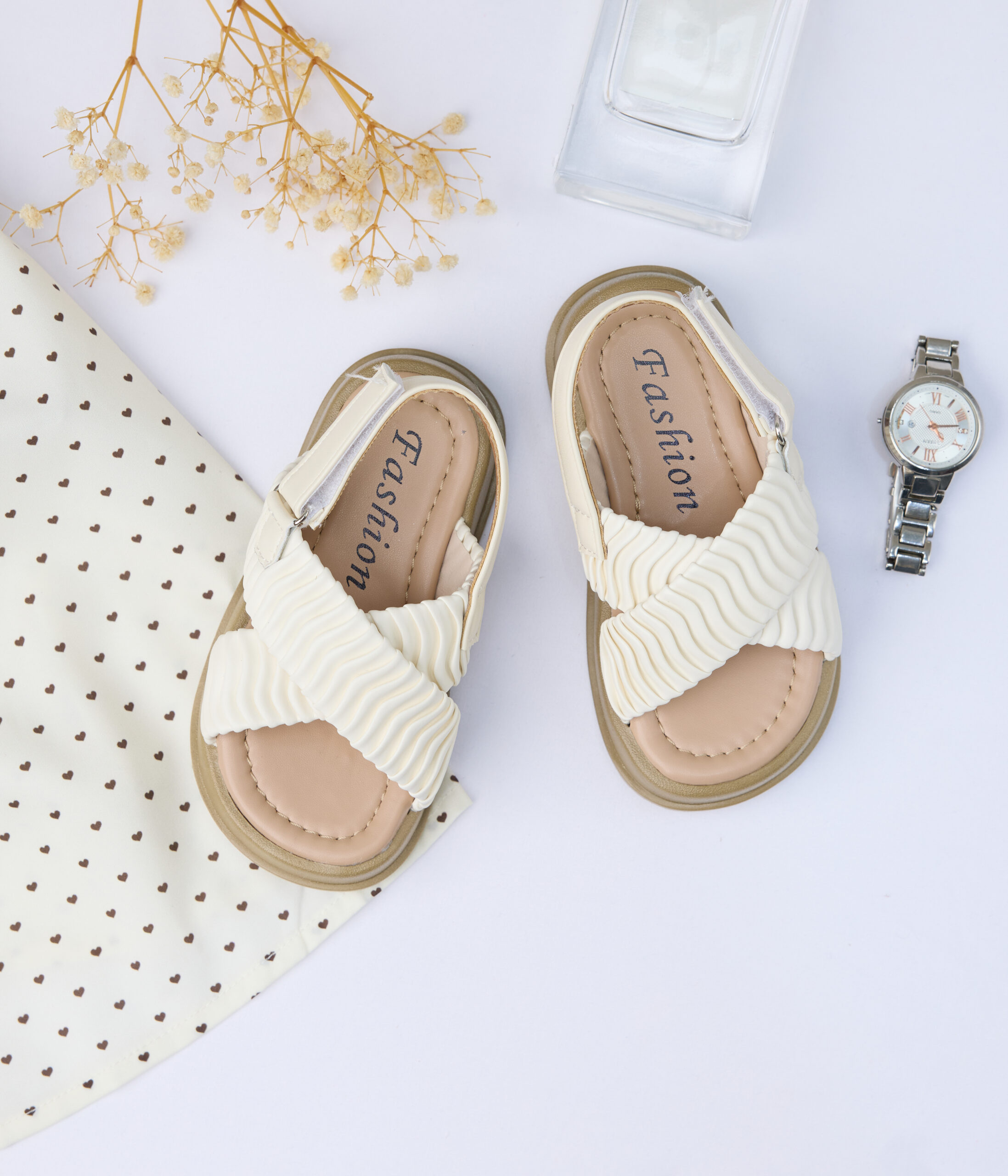 732828 238 Sandales fille croisées blanc plissé – Image 1