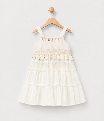 Robe fillette écrue romantique a volants