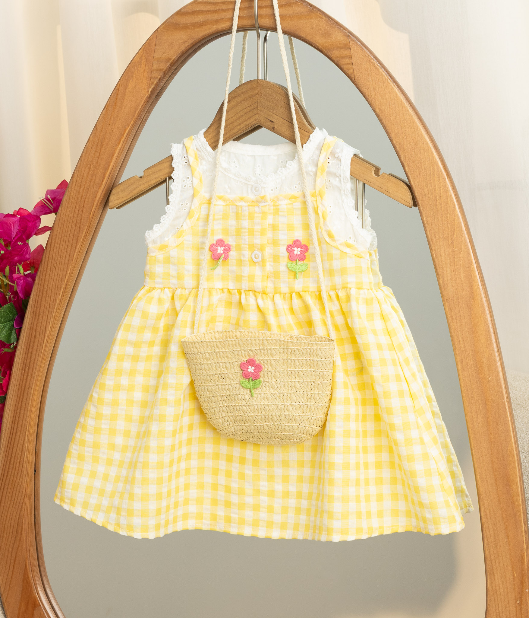 549253 (6) Robe bébé fille vichy jaune – Image 1