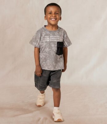 Ensemble garçon casual – T-shirt gris imprimé + short noir