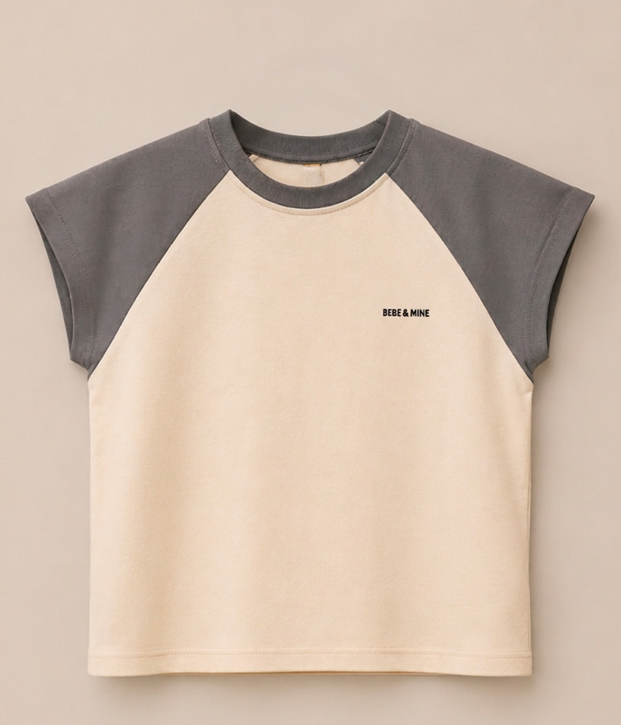 615813 T-shirt garçon bicolore beige et gris – Image 1