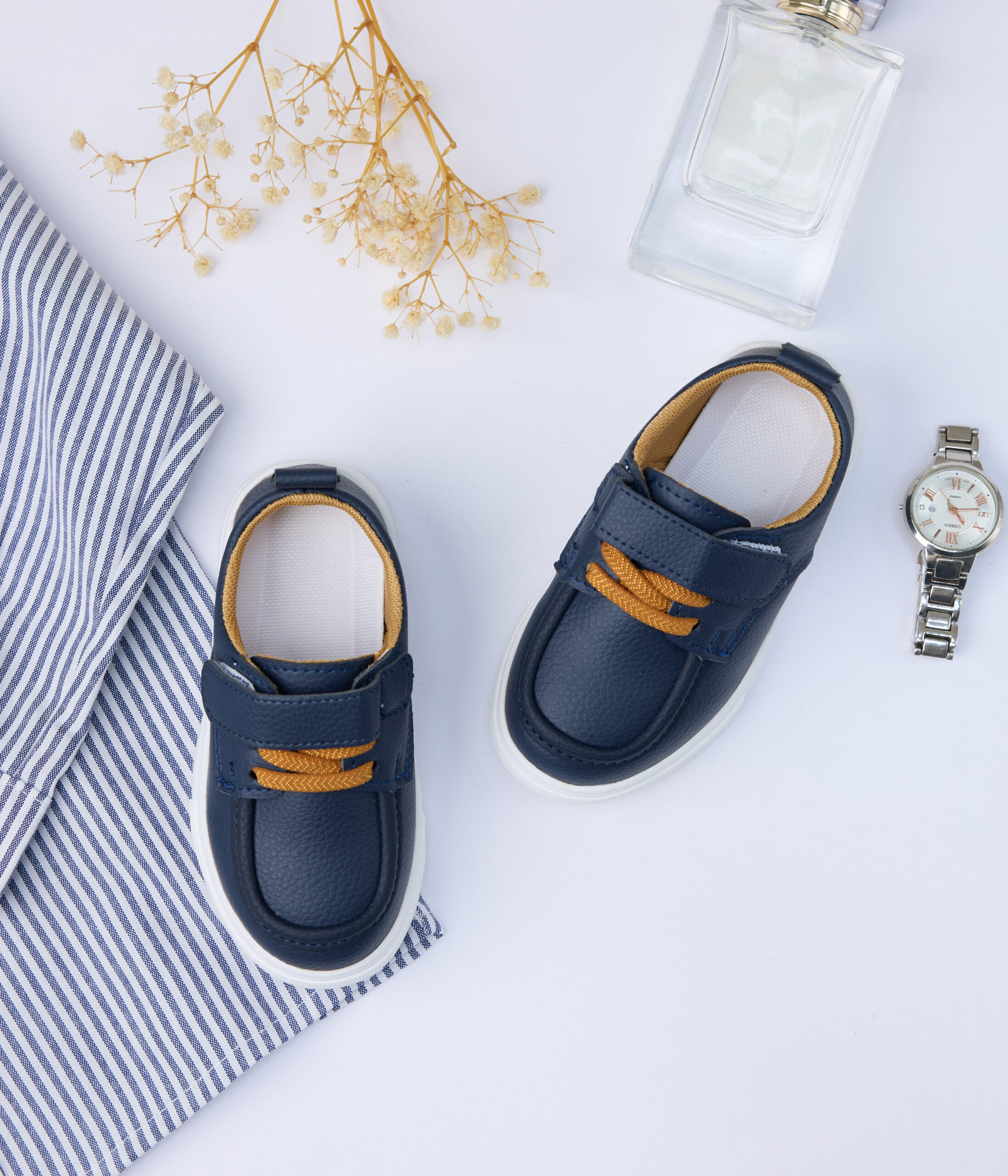 732828 263 Chaussures garçon bleu marine à scratch – Image 1