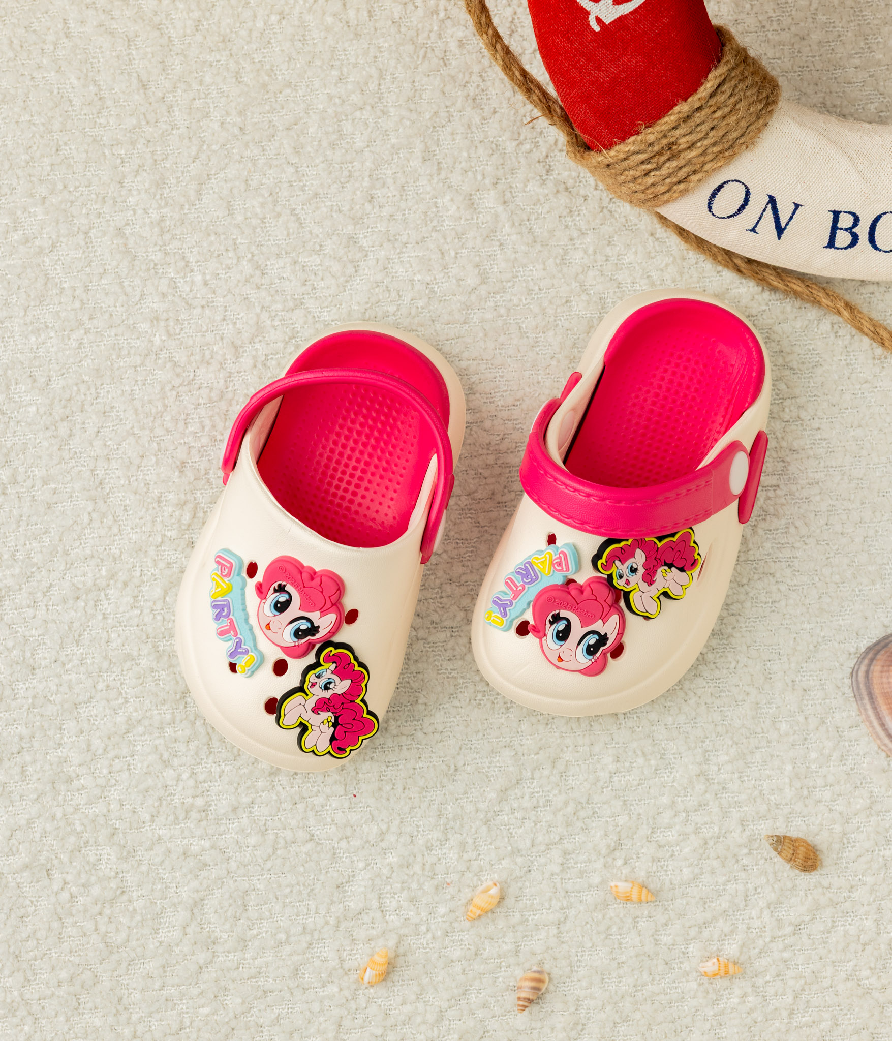 815517 1 Crocs fille blanc & rose motif poney – Image 1