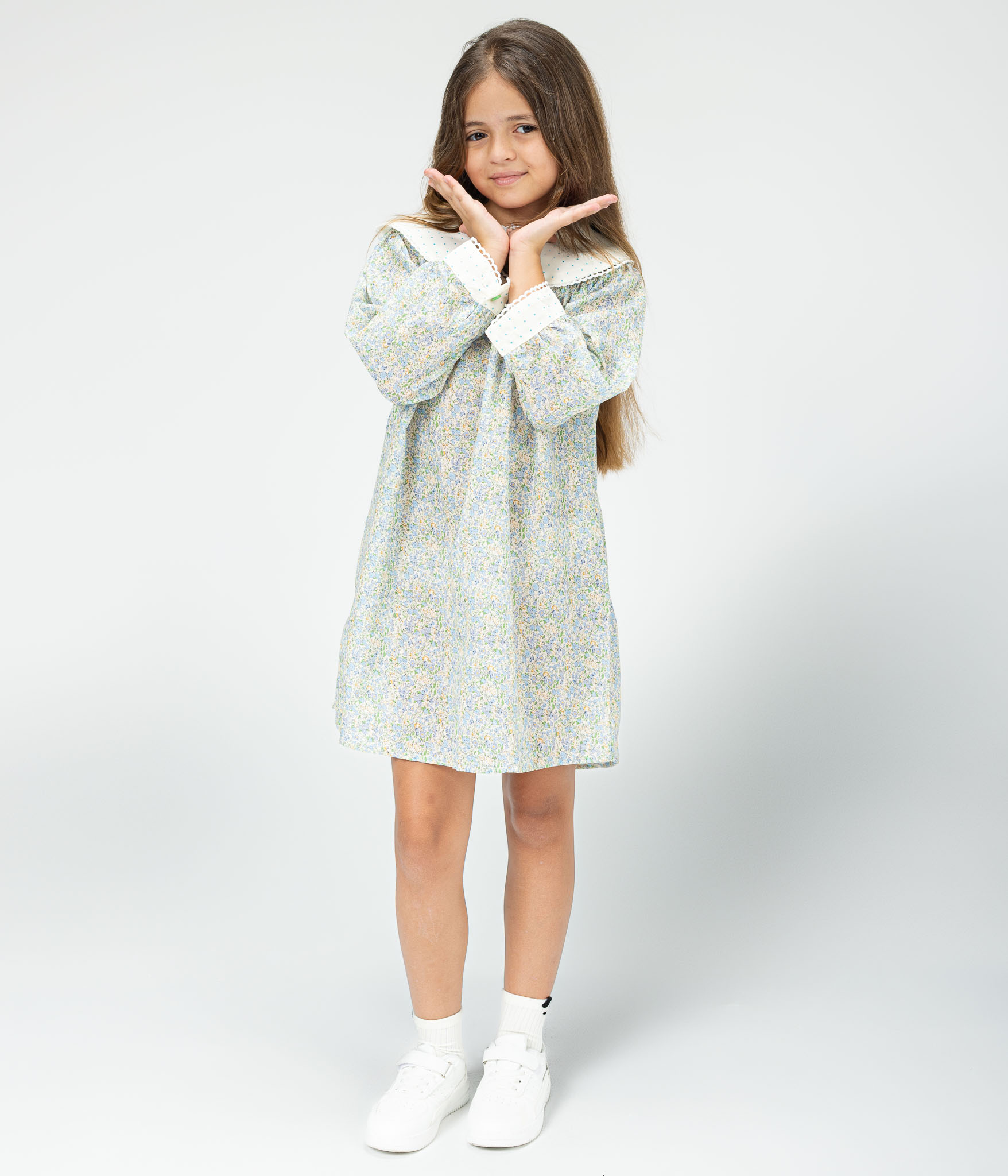 674481 robe robe fleurie1120-Edit Robe fleurie beige à col – Image 1